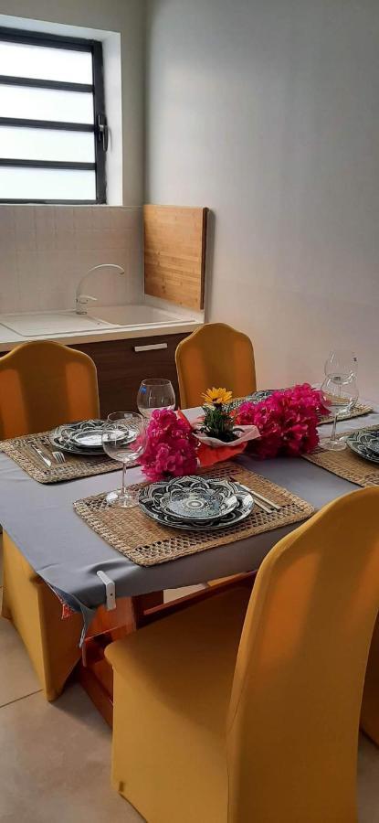 Apartmán Kaz Papaye Saint Pierre Exteriér fotografie